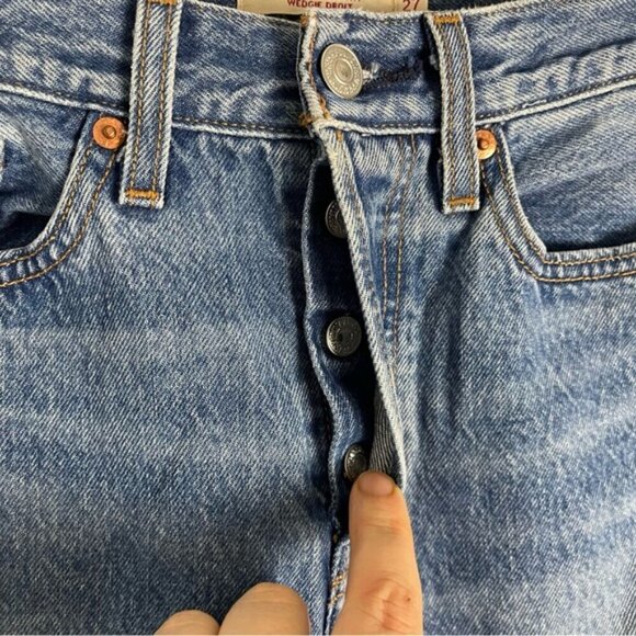 Levi’s Wedgie Straight Jean medium wash cropped ankle raw hem ridged denim sz 27 - Picture 9 of 13